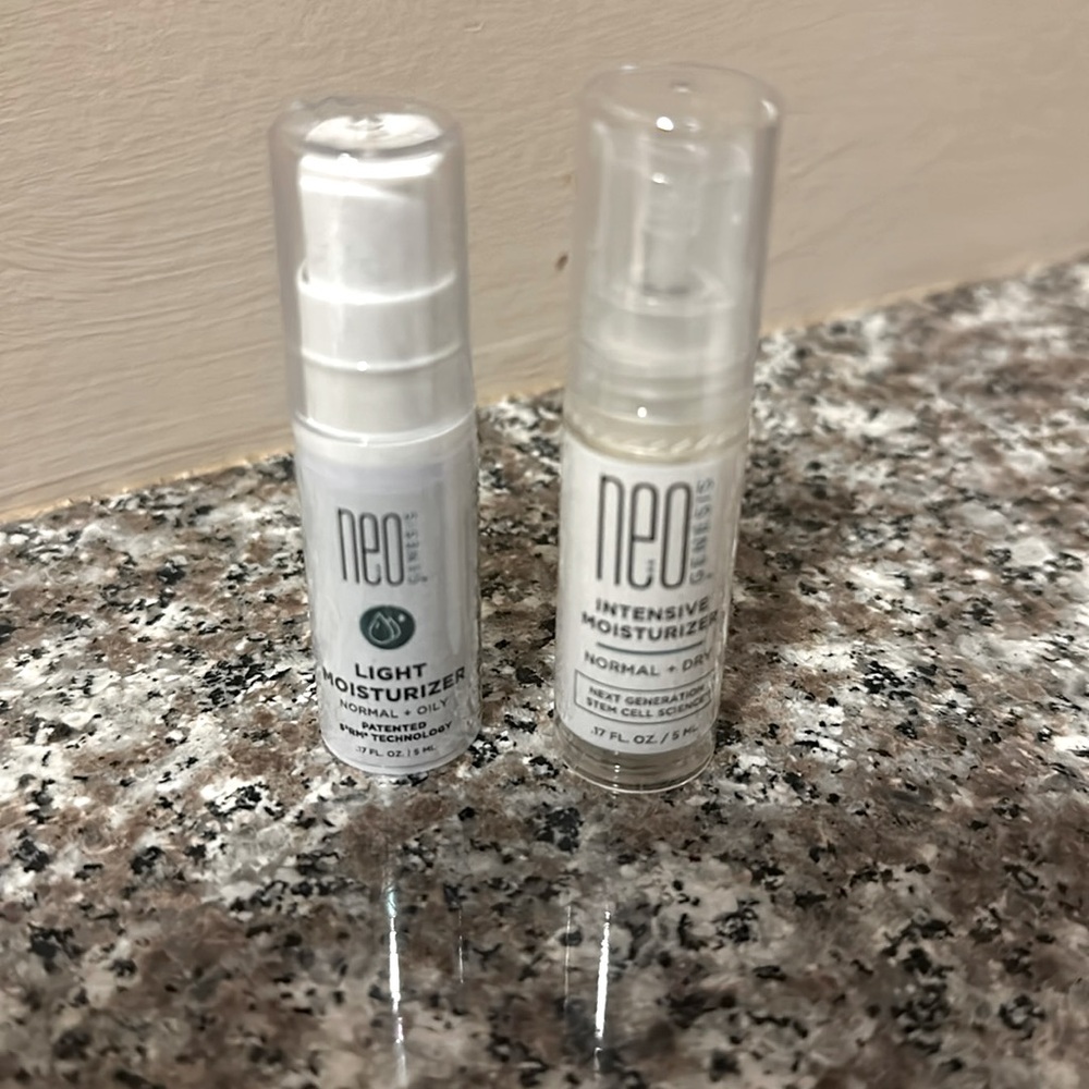 Neogenesis Moisturisers 5 ML each New in package